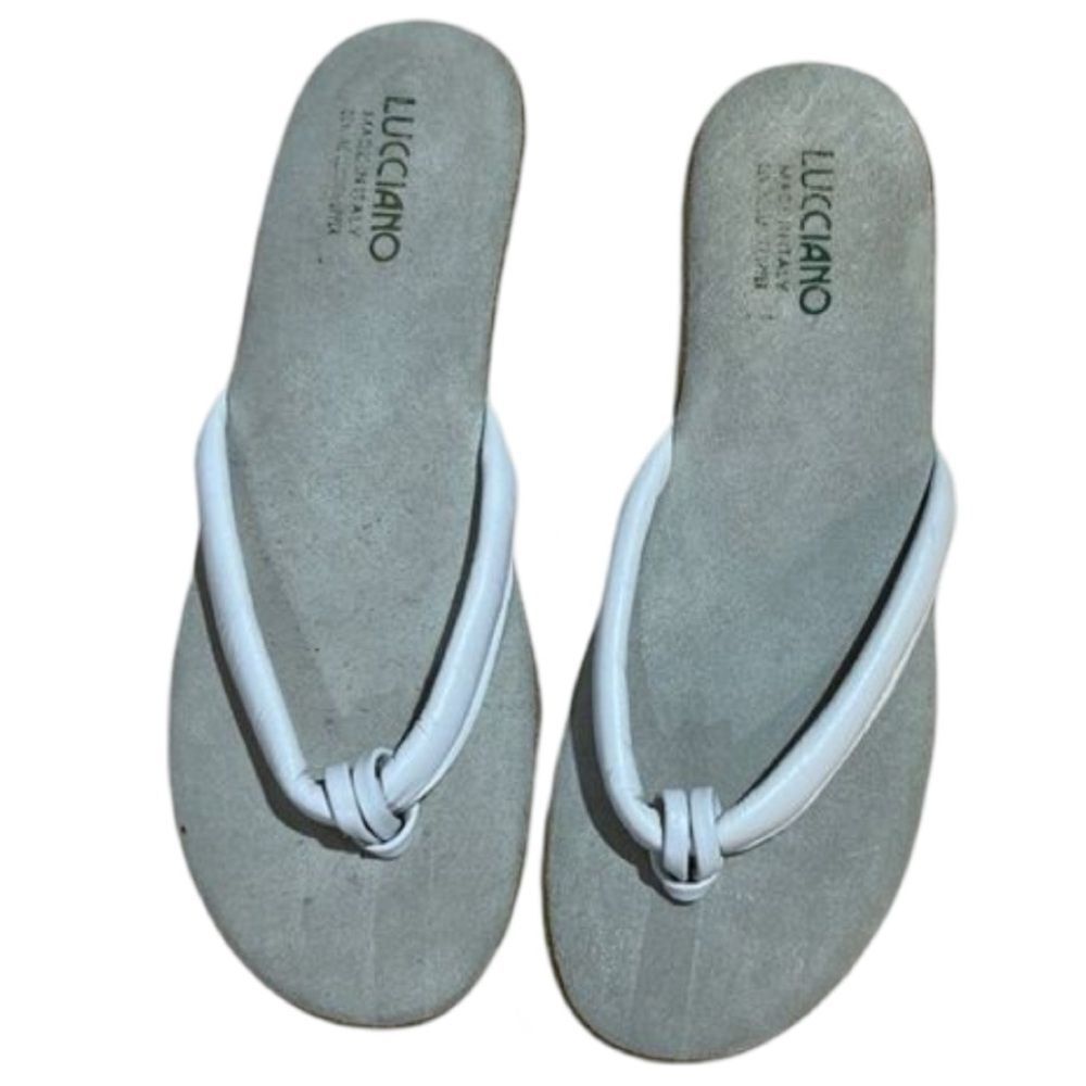 Lucciano White Leather Thong Flip Flops Sandals Women’s Shoes size 6